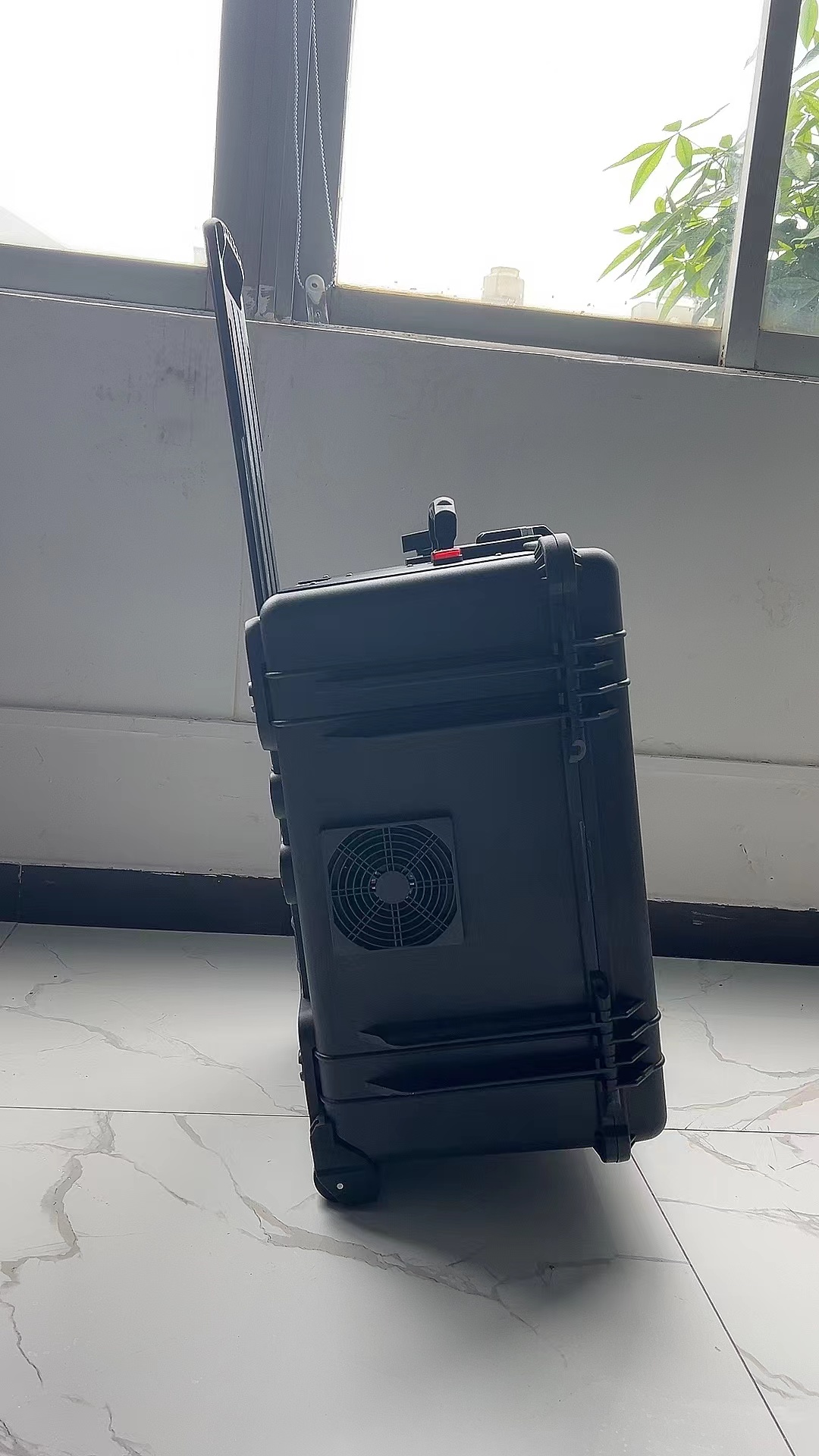 延边朝鲜族手拉箱型移动通信干扰器